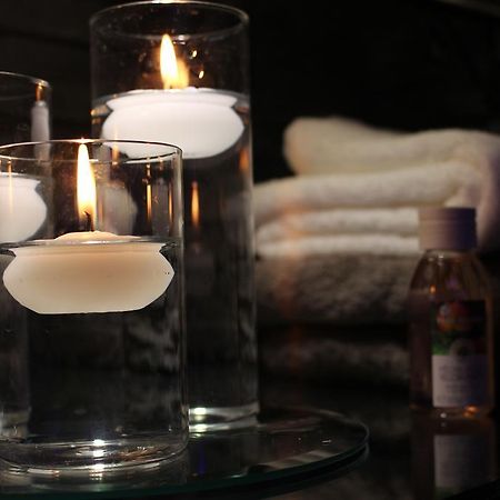 Le Love Spa Лион Екстериор снимка