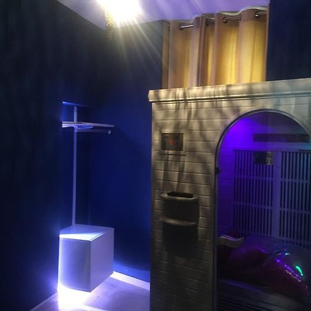 Le Love Spa Лион Екстериор снимка