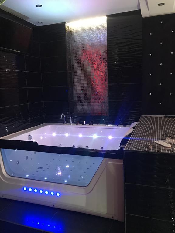 Le Love Spa Лион Екстериор снимка